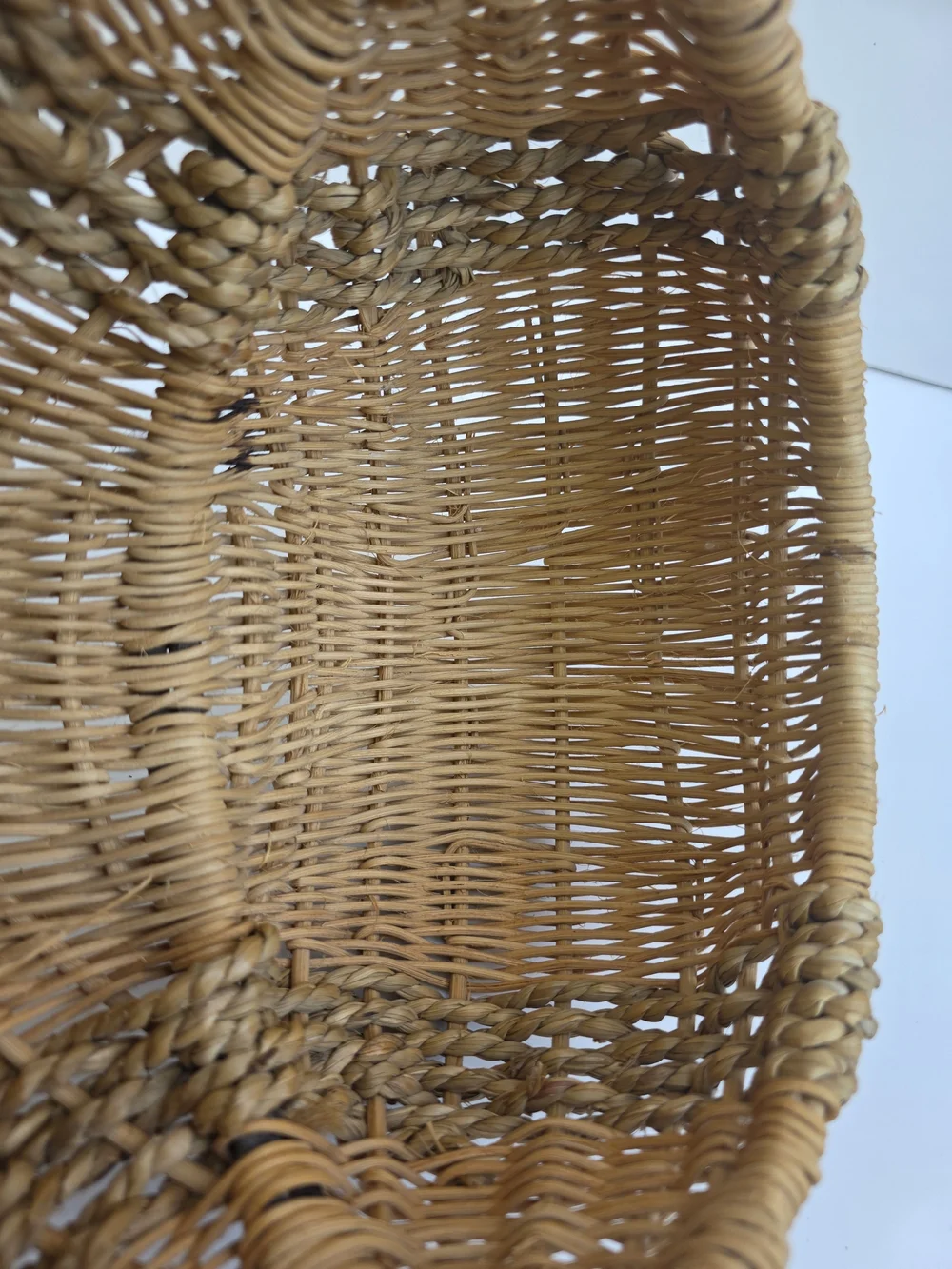 Vintage Voven buttocks basket